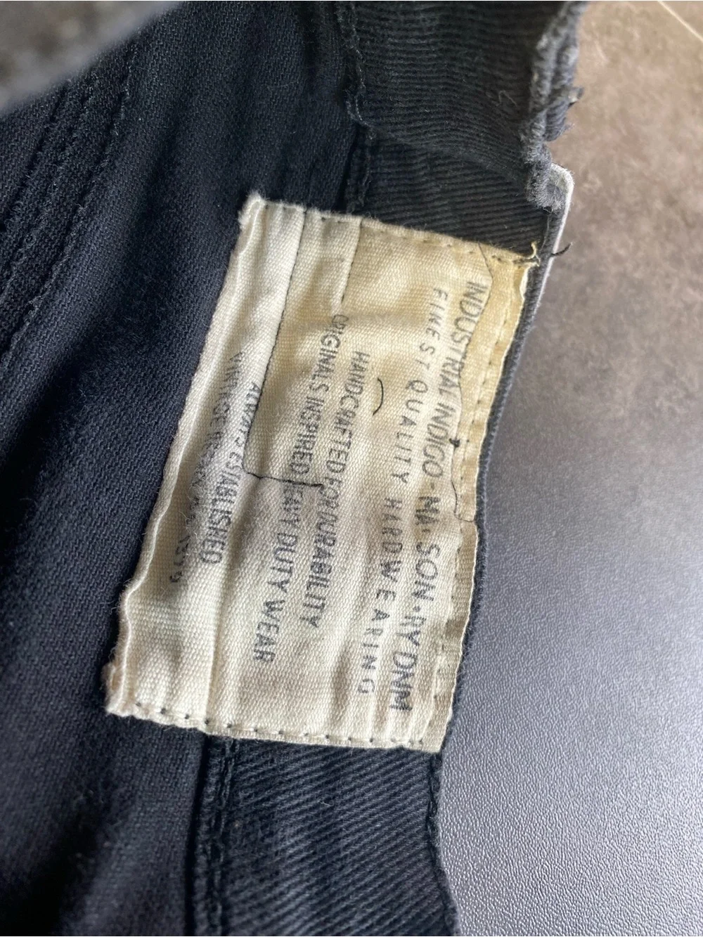 Industrial Indigo Men's Black Distressed‎ Rhinestone Bermuda Jean Shorts size 32
